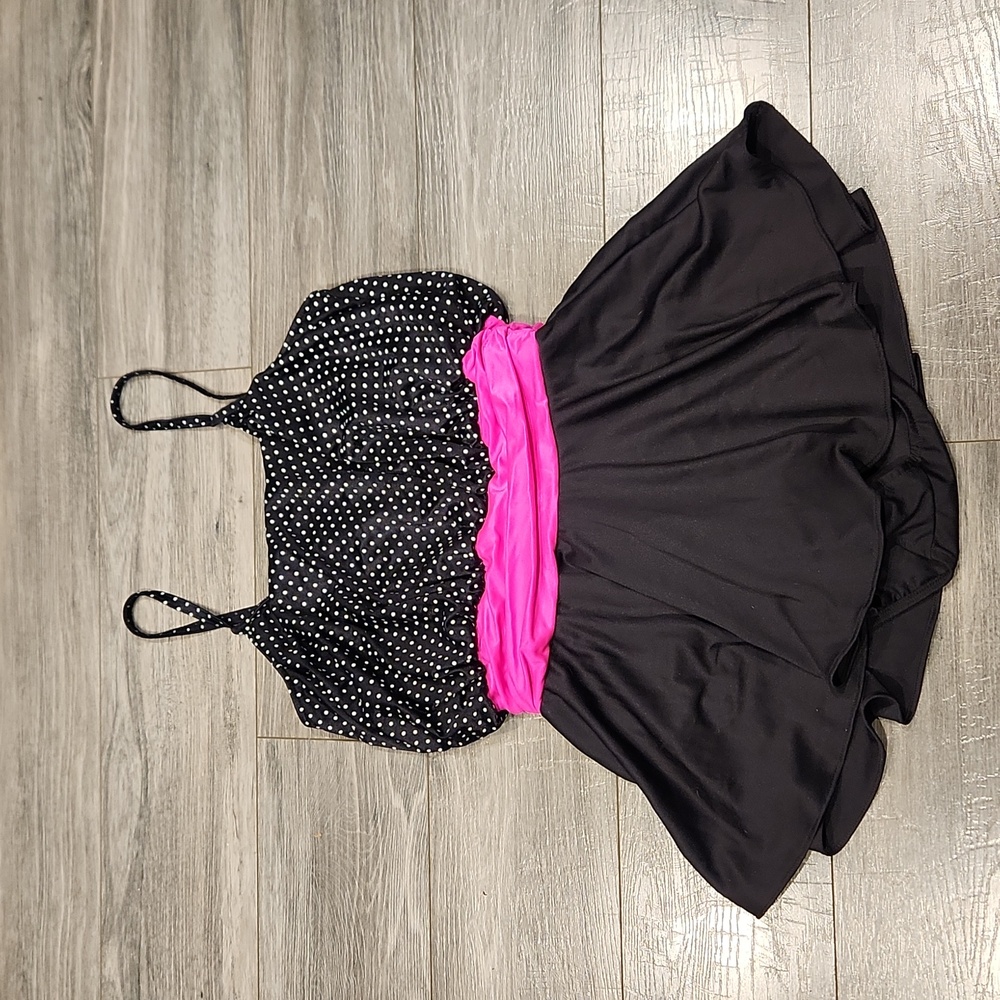 NWT Basic Editions Women's sz 13/14 Onepiece Swimsuit